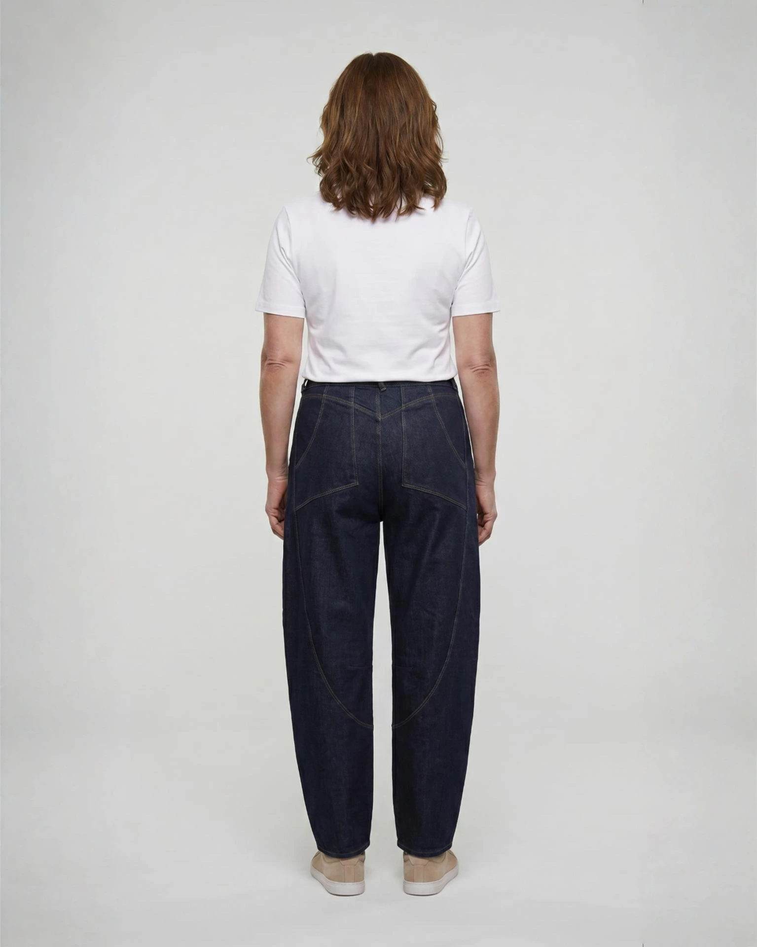 Mid-Rise Barrel Leg Denim - Image 4