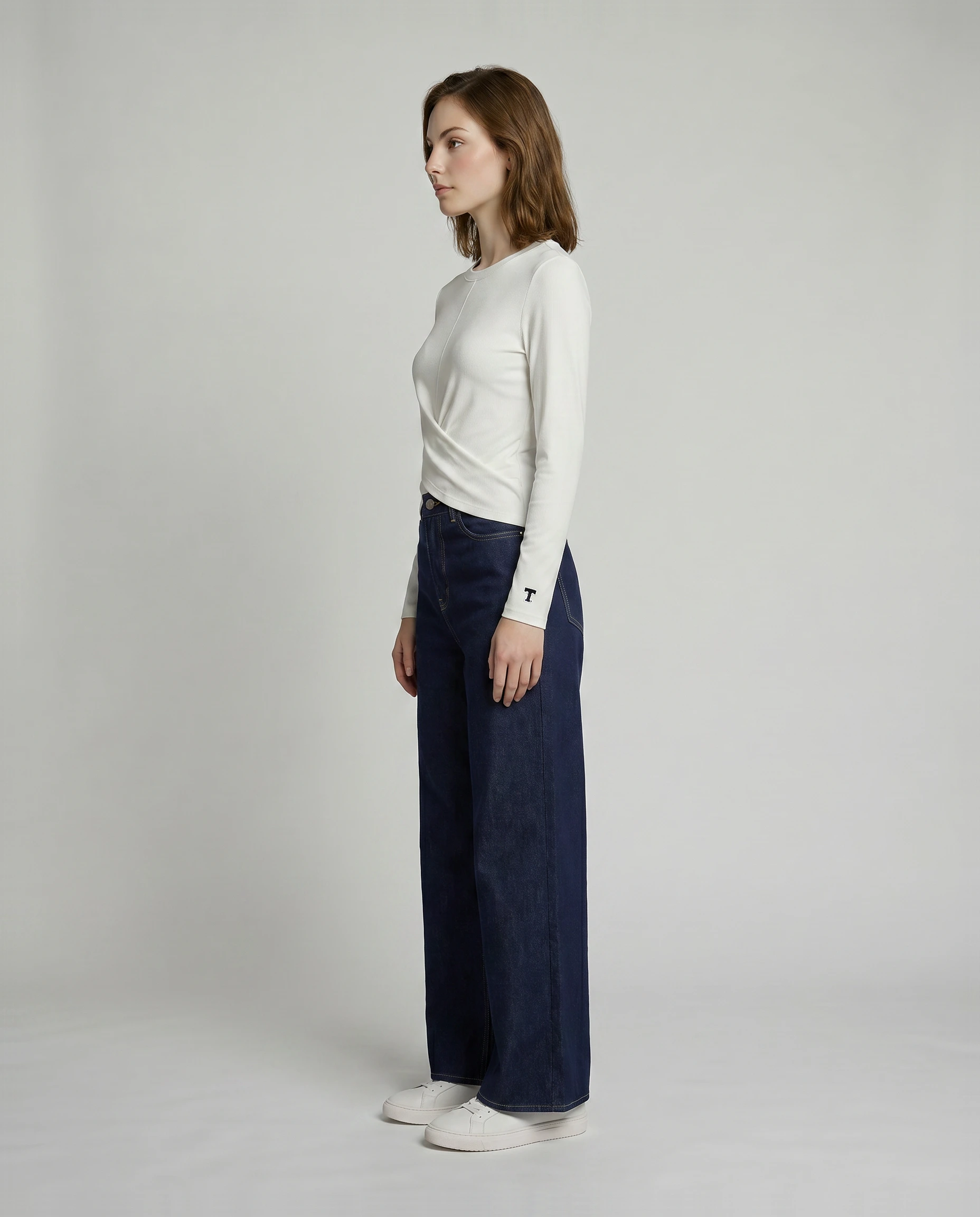 Crossover Long Sleeve T-shirt - Image 4