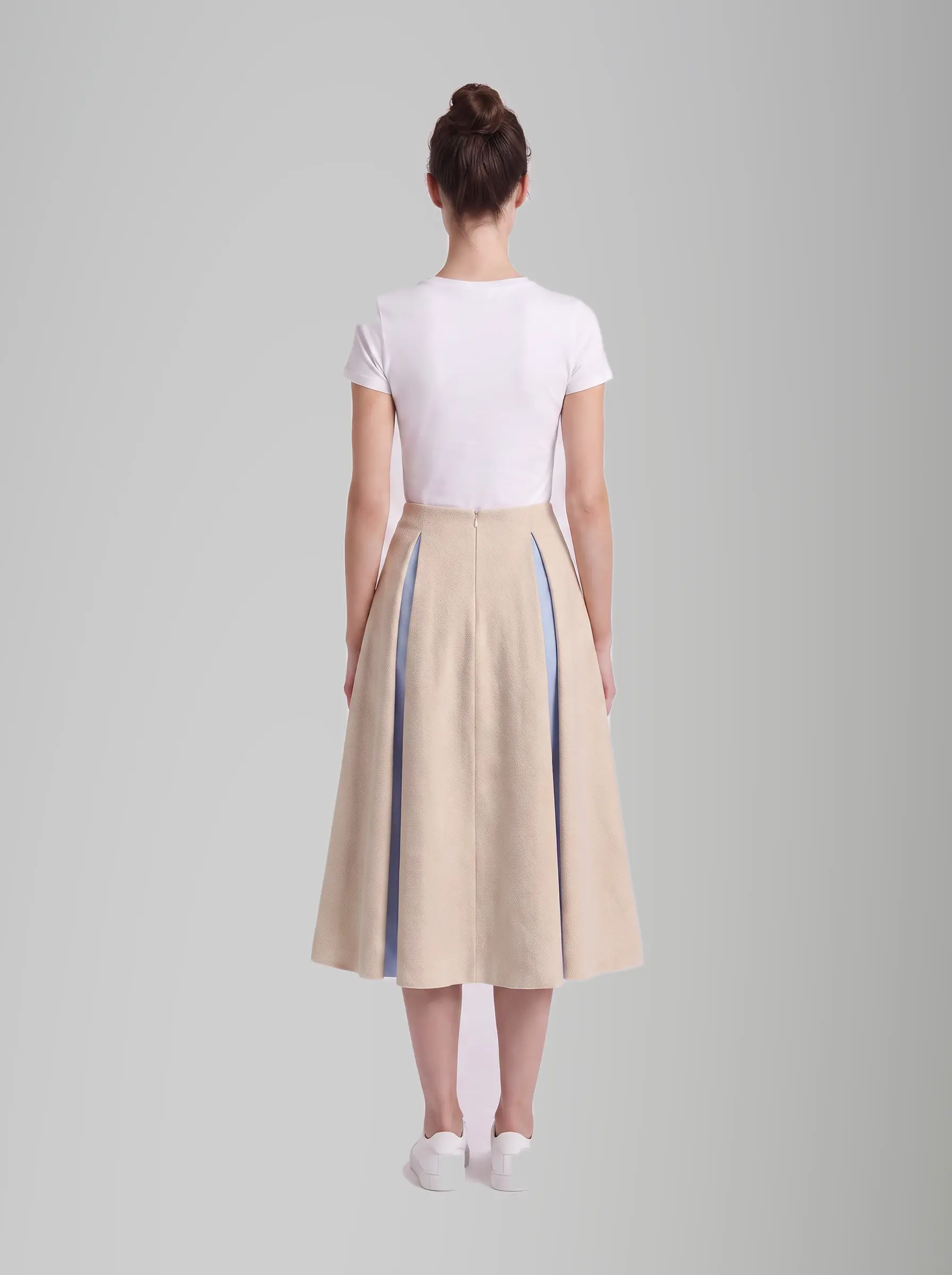 Linea Pleated Skirt - Image 4